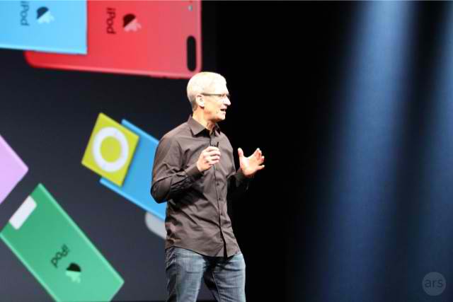 photo of Apple CEO Tim Cook writes “I‘m proud to be gay” image