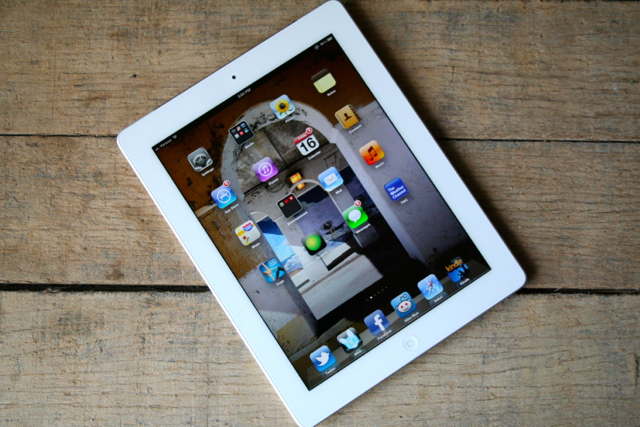 photo of Los Angeles school district halts $1B plan to give every student an iPad image