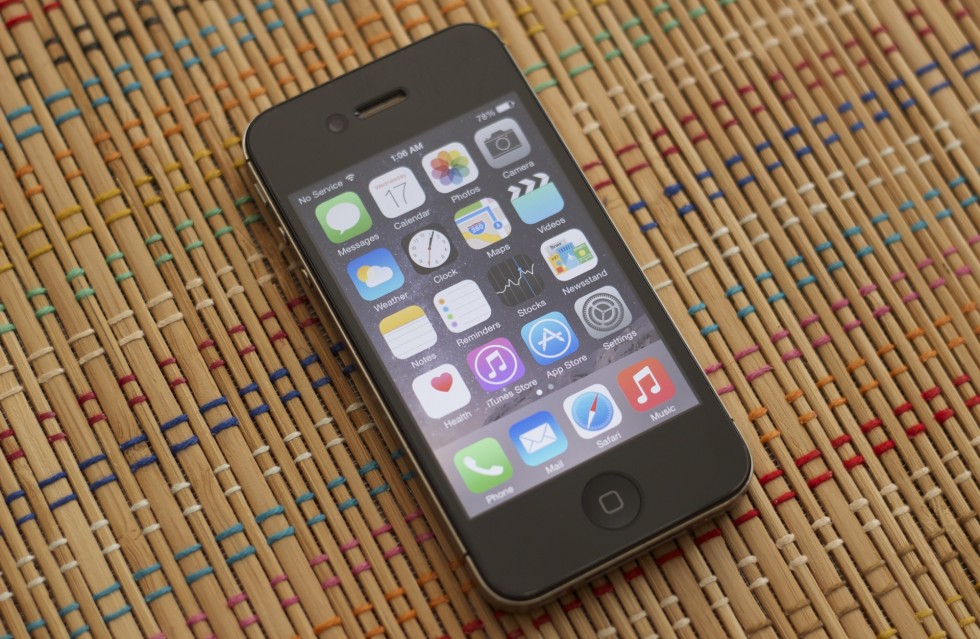 photo of iOS 8 on the iPhone 4S: Performance isn’t the (only) problem image