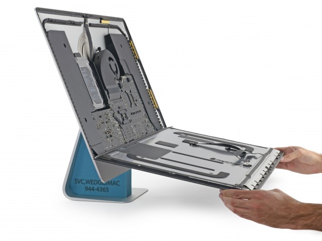photo of iFixit tears open the Retina iMac to see what makes it tick image