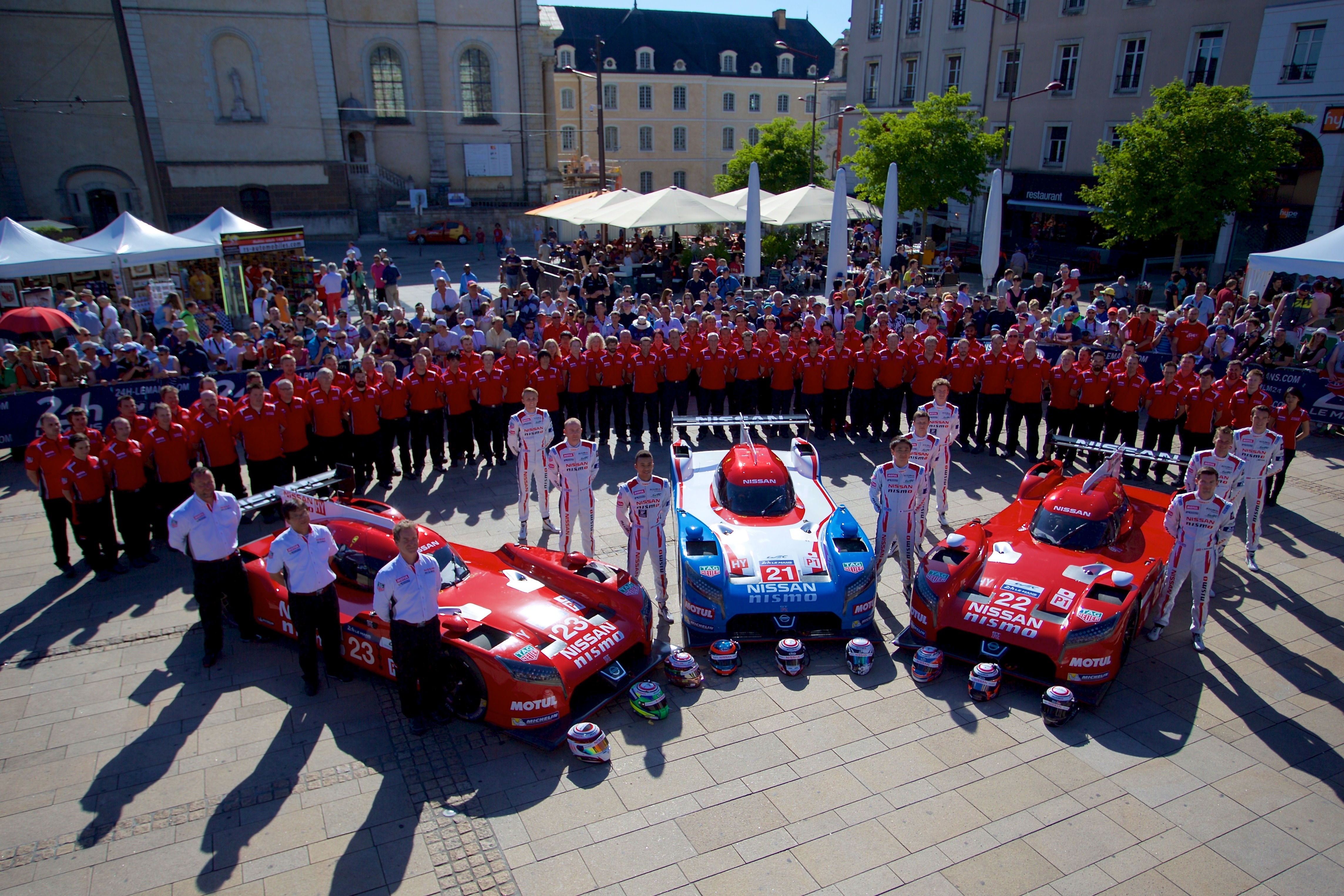 Le-Mans-2015-Nissan-scrutineering.jpg