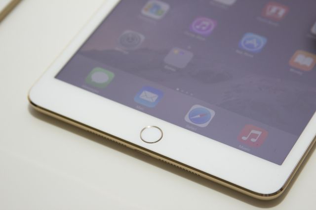 photo of Report: Apple to reveal smaller iPhone and new iPad Air at March 15 event image