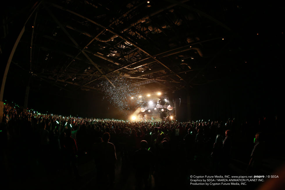 photo of Waving glowsticks at hologram anime pop stars: Our night with Hatsune Miku image