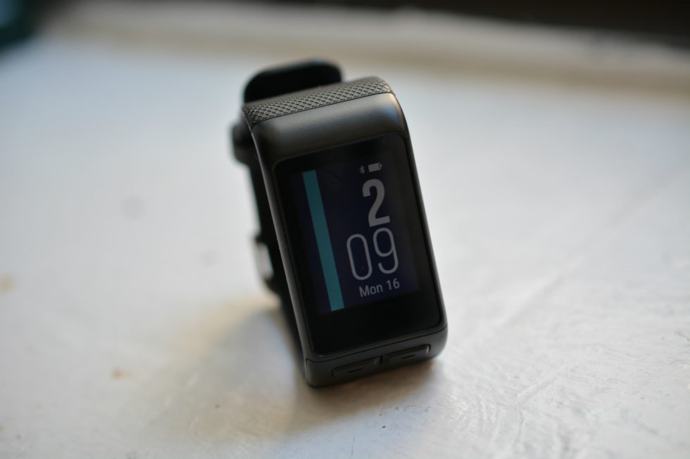fitbit vivoactive hr