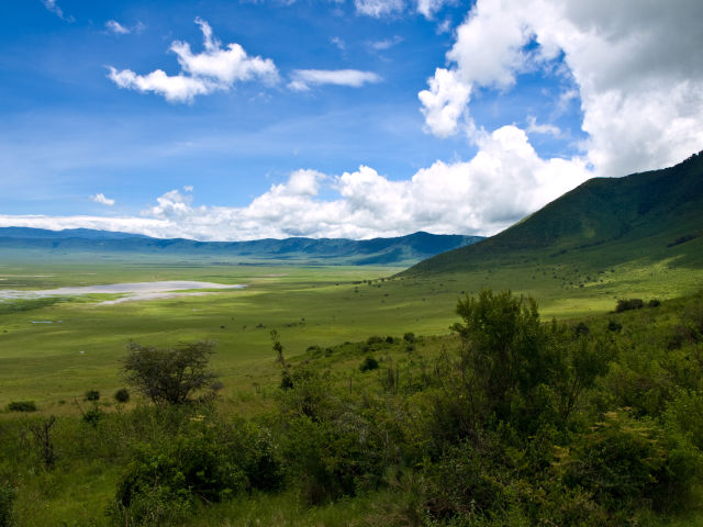 Ngorongoro_Crater-640x480.jpg