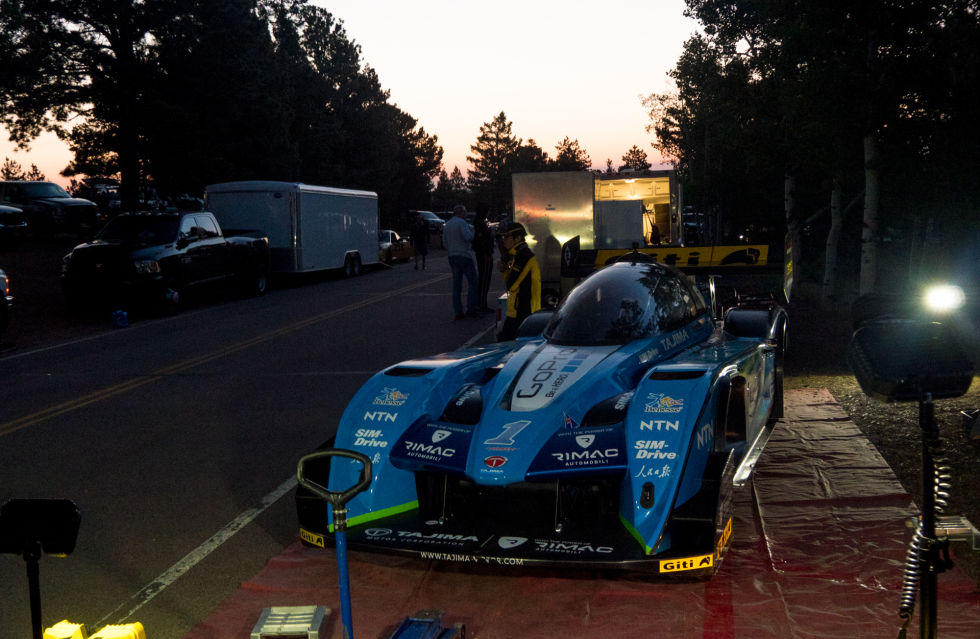 photo of Electric vehicles at altitude: Pikes Peak qualifying day image