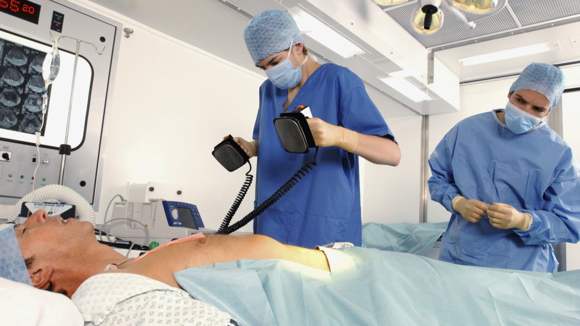 Man’s heart stopped after common bacterium caused ultra-rare infection Man’s heart stopped after common bacterium caused ultra-rare infection