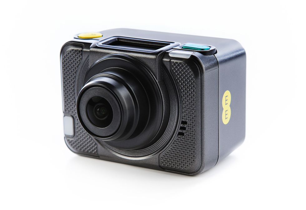 EE unveils “world’s first” GoProlike action camera with builtin 4G