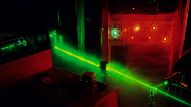 Spaser on a wire: the road to itty-bitty lasers | Ars Technica