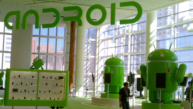 Microsoft collects license fees on 50% of Android devices, tells Google to 