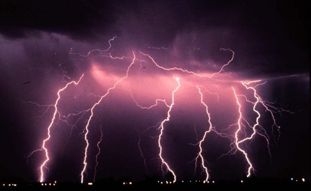 Week in science avoids the lightning, gets hit by a neutron | Ars Technica