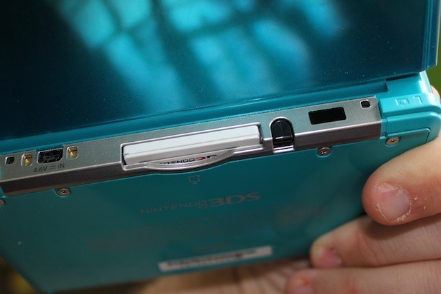See, it's the underside of a 3DS, to illustrate the downside of 3DS sales this fiscal year. Eh? Eh?