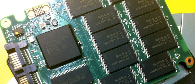 Spille computerspil Pebish Konsultere Solid-state revolution: in-depth on how SSDs really work | Ars Technica