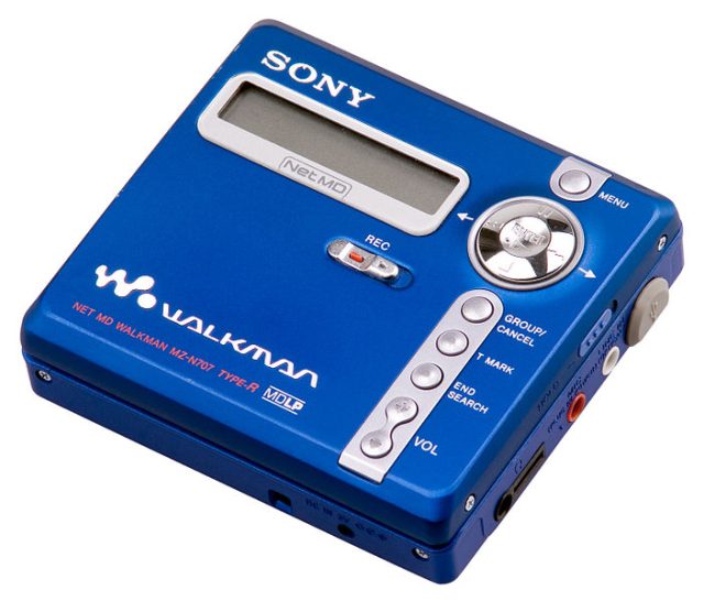 703px-Sony-MZ-N707-MD-Walkman-640x546.jpg