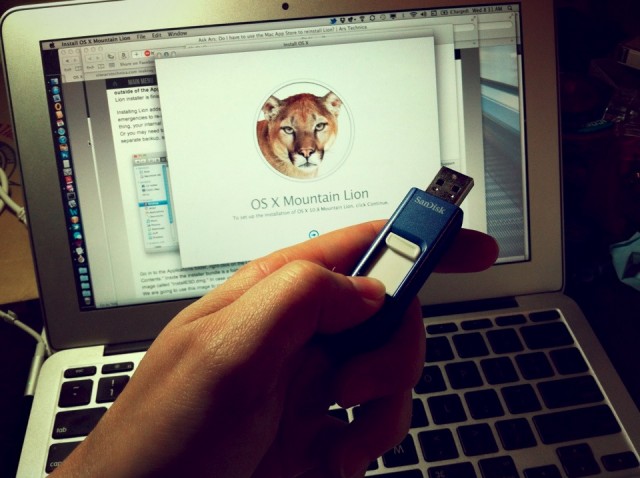 It's easy to make your own Mountain Lion install disk.