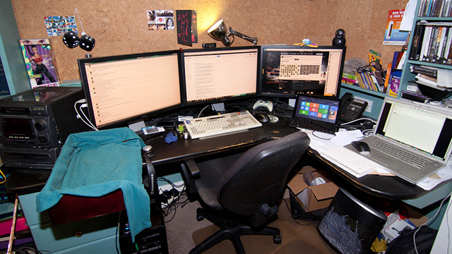 Microsoft Editor Peter Bright's desk