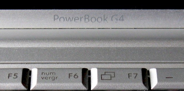 F7 doubles as the mirroring on/off switch on a PowerBook G4.