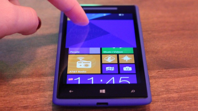 Deboxing the HTC Windows Phone 8X