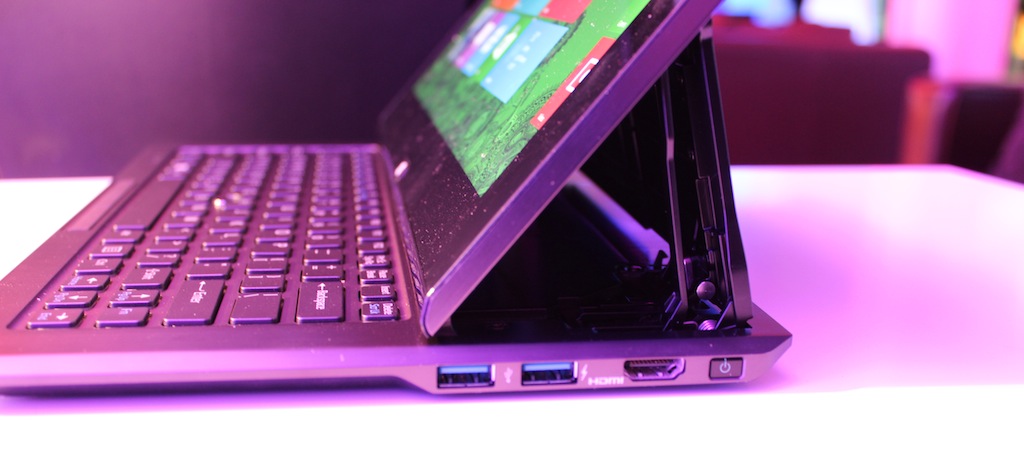 Windows 8 convertible PCs from Sony: One lighter, one larger, both 