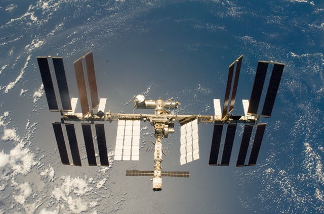 This is not the viewing angle you'll get on the International Space Station, no matter how many alerts you sign up for.