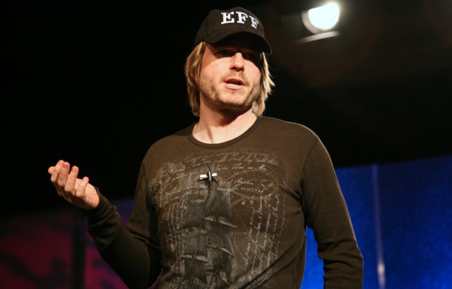 Peter Biddle speaks at the ETech conference in 2007.