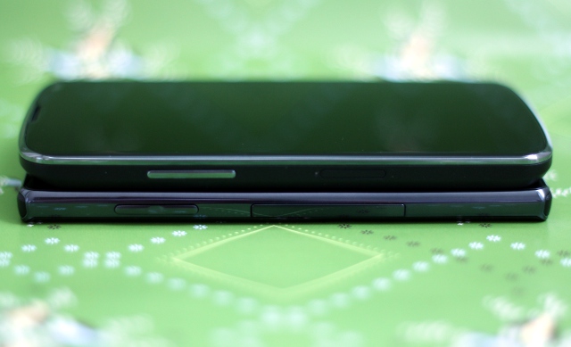 The Optimus G has a pull-out tab that houses a microSIM and microSD slot, while the Nexus 4 microSIM slot requires a push-pin to eject it.