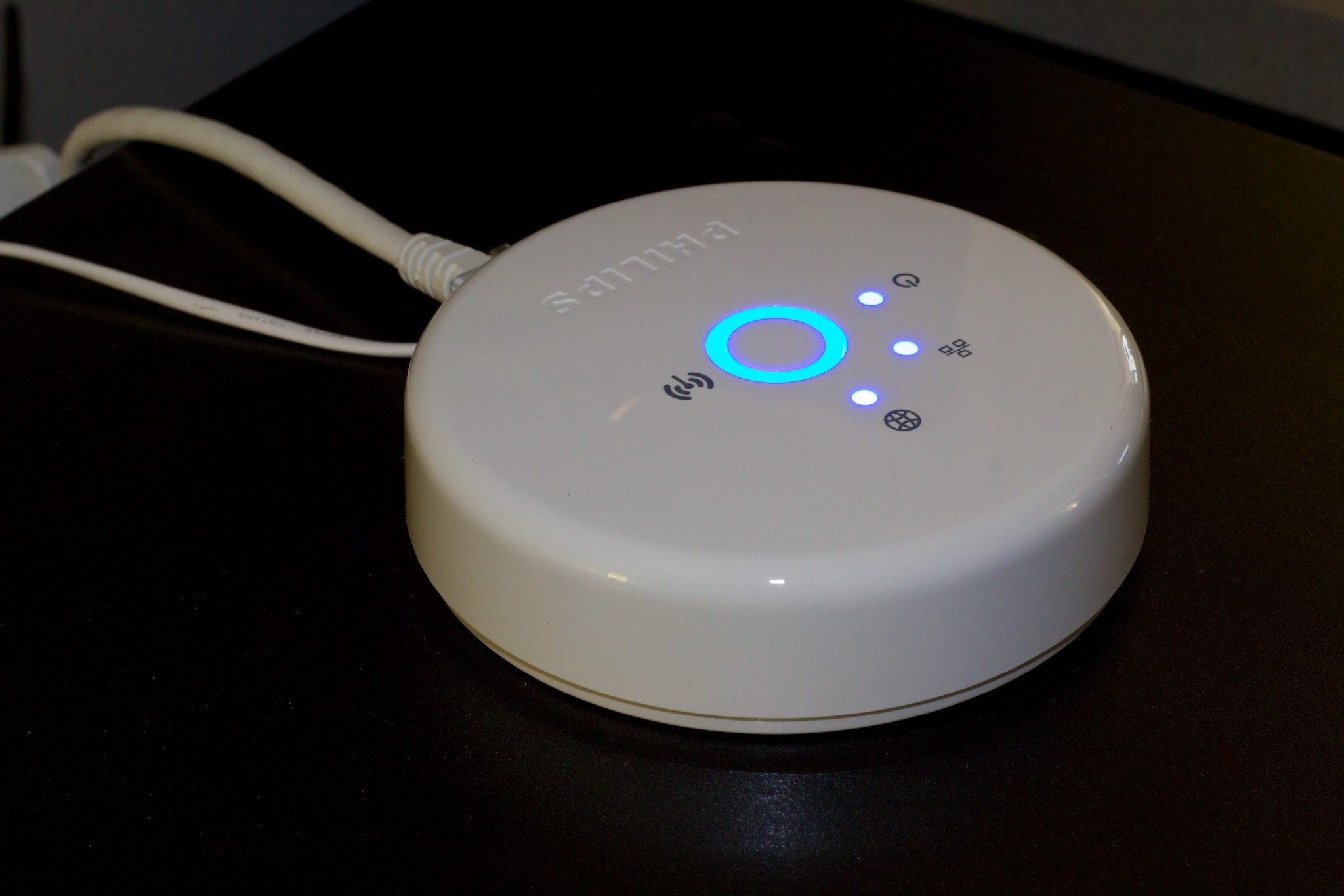 Mold Takke etage In living color: Ars reviews the hacker-approved Philips Hue LEDs | Ars  Technica