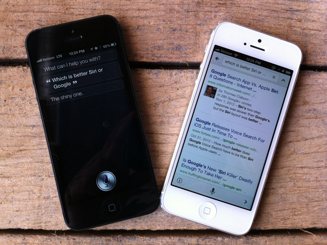 Siri versus Google Voice Search: Fight!