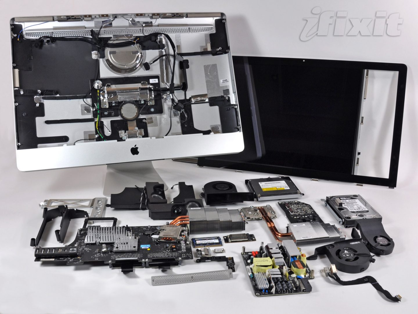 Autopsy shows 27-inch iMac is positively austere on the inside - Ars ...