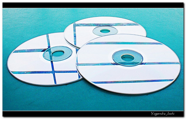 Examining Sony's Internet-free method for blocking used game sales ...