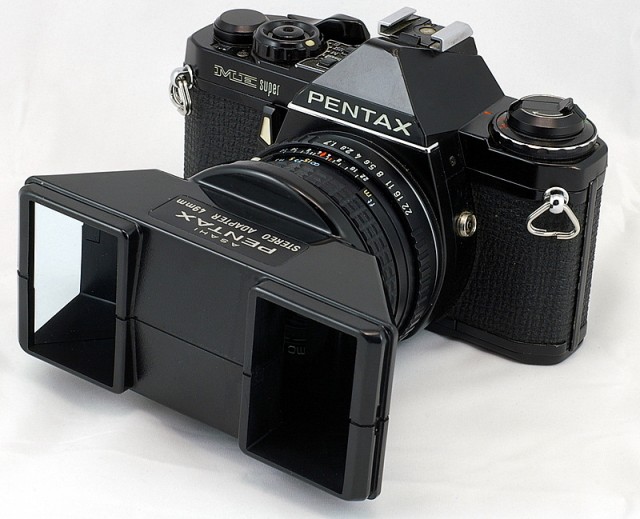 Pentax's second generation Stereo Adapter on an ME Super.