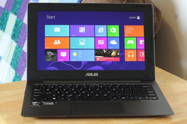 Two screens, four modes, one odd Ultrabook: The Asus Taichi 21 