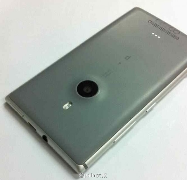 The back of the "Catwalk" phone shows a slight camera bump not found on the fatter Lumia 920.