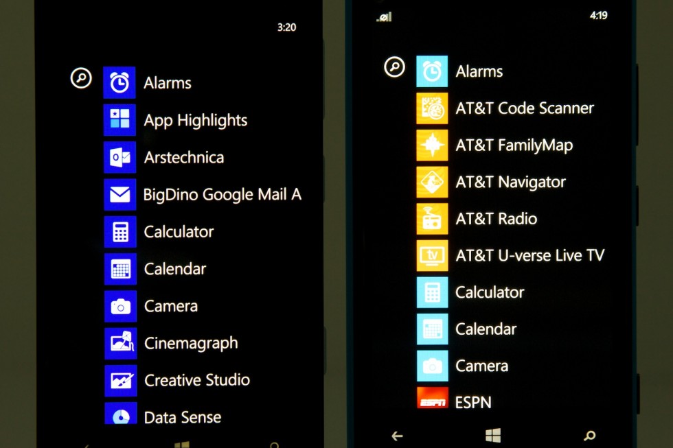 Both the Lumia 928 (left) and 920 (right) have nice-looking, clear screens.
