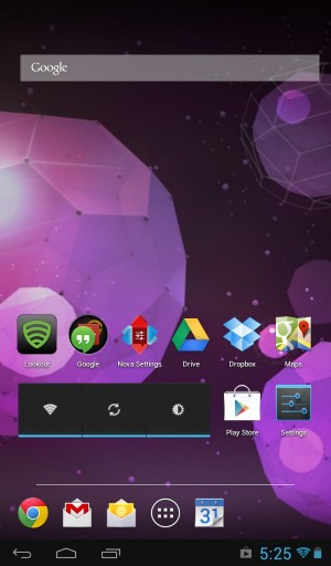 Using a third-party launcher like Nova Launcher, you can reclaim this wasted screen space on the Sero 7.