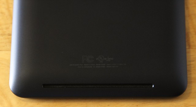 The Memo Pad has stereo speakers hidden under a single grille at the bottom of the tablet. Quality is roughly comparable to last year's Nexus 7—quiet and tinny.
