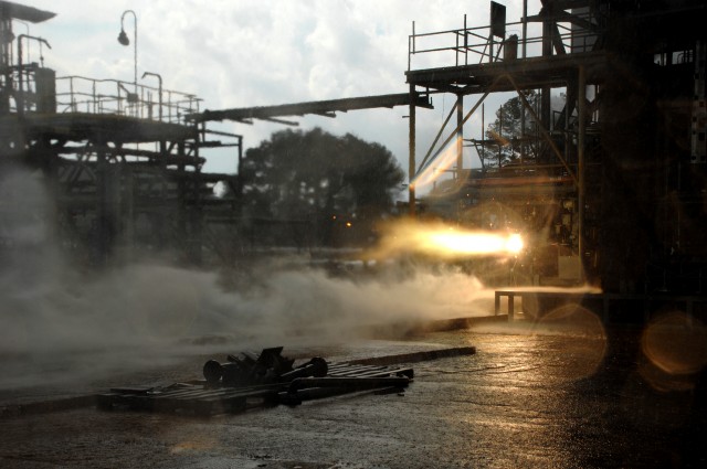 A 3D-printed injector plate delivers 20,000 lbs of thrust in a hot-fire test on August 22.