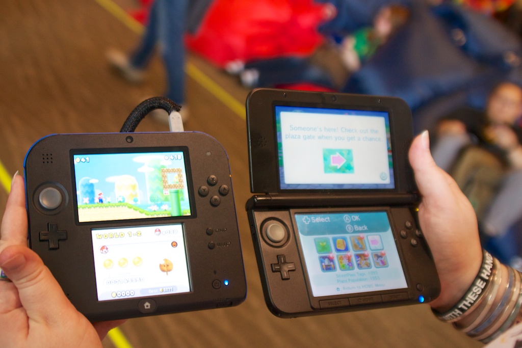Hands On With The Nintendo 2ds Surprisingly Small And Comfortable Ars Technica