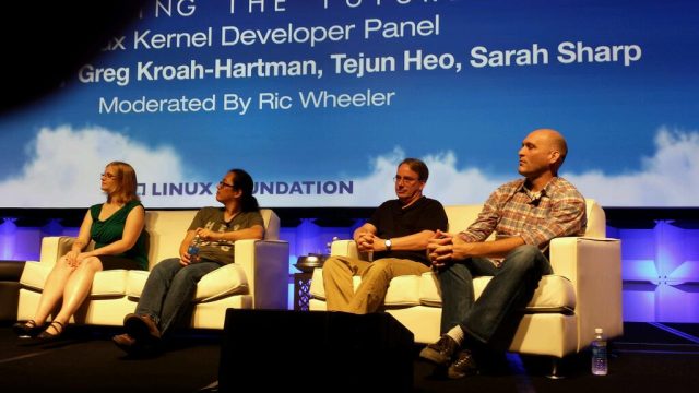 Linux kernel developer panel with (from left to right) Sarah Sharp, Tejun Heo, Linus Torvalds, and Greg Kroah-Hartman.