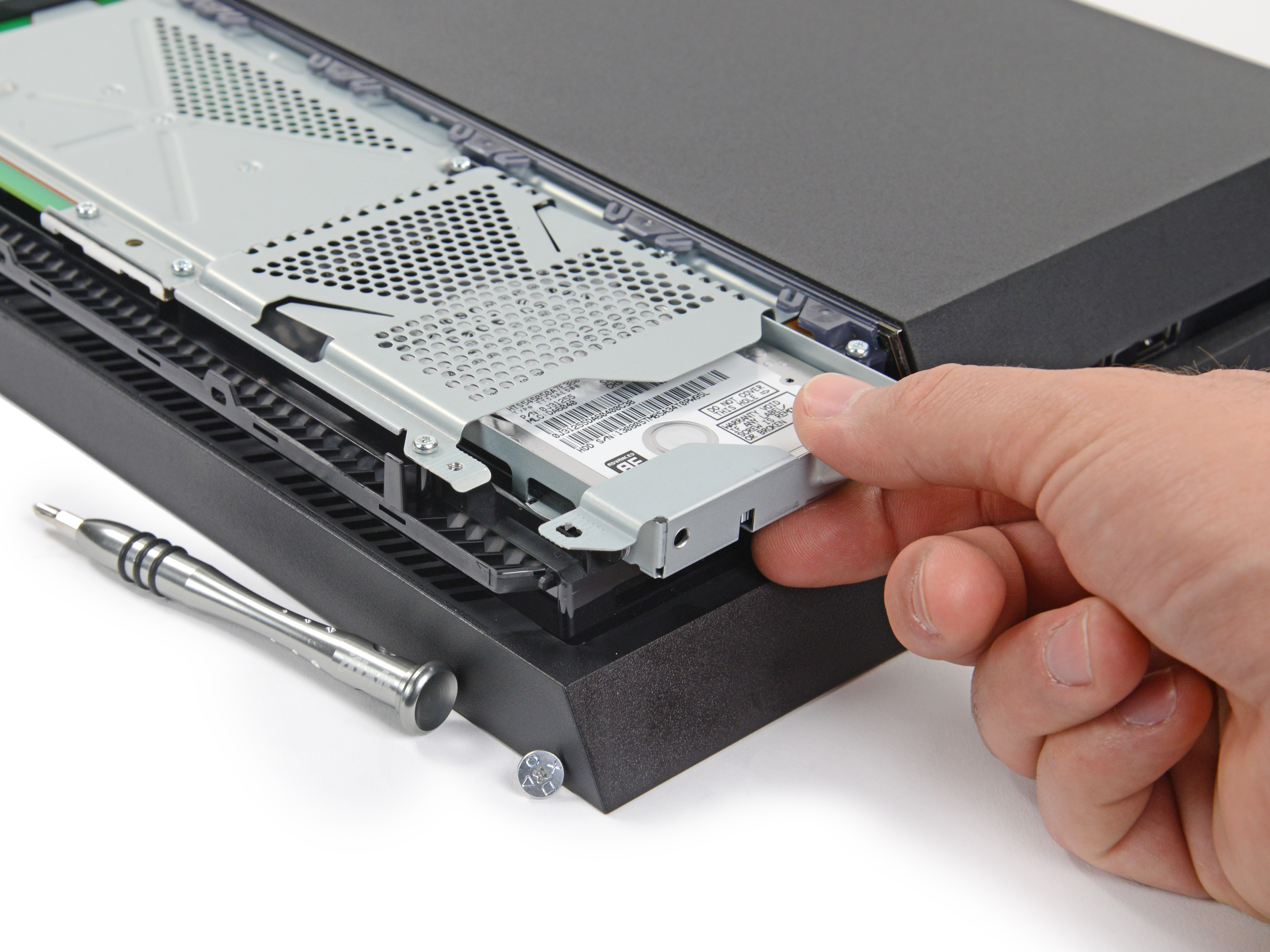 iFixit up the Playstation 4—replaceable hard drive earns big props | Ars Technica