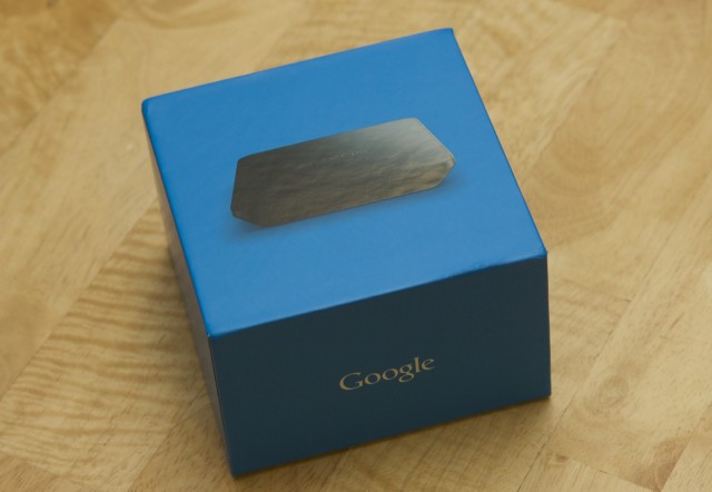 The square blue box that the charger ships in matches the packaging for the Nexus 7 and Nexus 5.