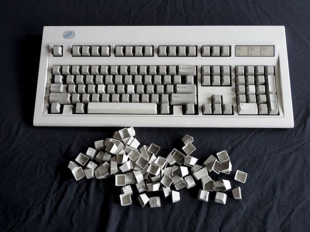 tastatura model m