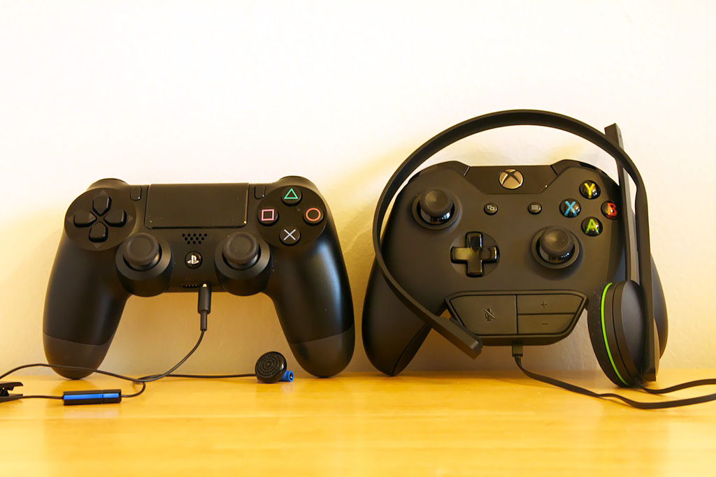 xbox vs ps4 controller