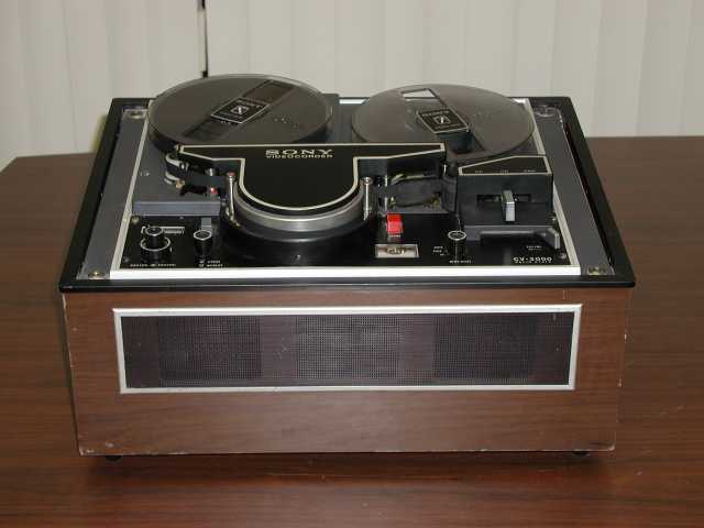 The Sony CV-2000 used 7-inch reels with 2,400 feet of half-inch tape that could record only in black-and-white.