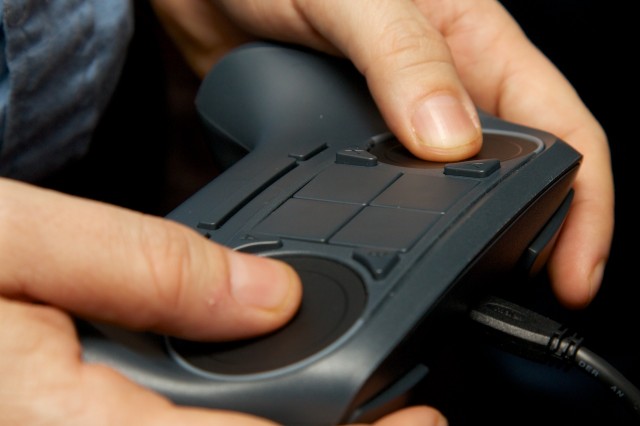 Steam Controller impressions: A case of love and hate at first