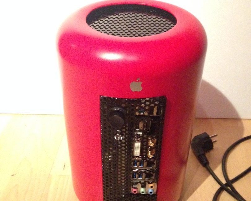 Intrepid modder builds “Hackintosh” Mac Pro replica inside a real
