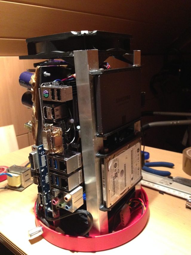 Intrepid modder builds "Hackintosh" Mac Pro replica inside ...