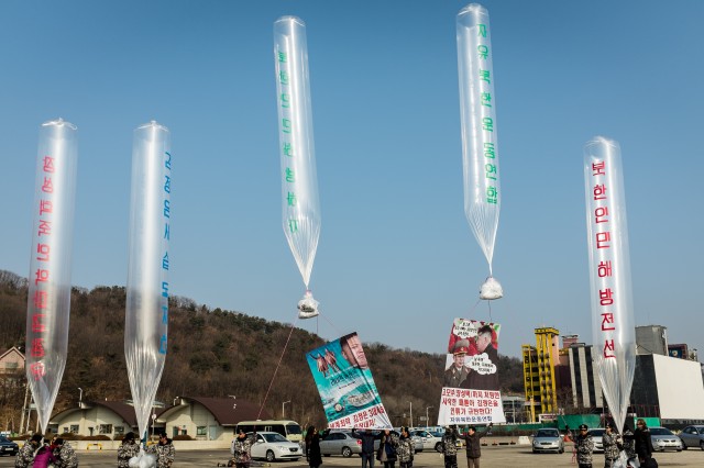 These balloons were launched in January 2014 from the northern South Korean town of Paju.