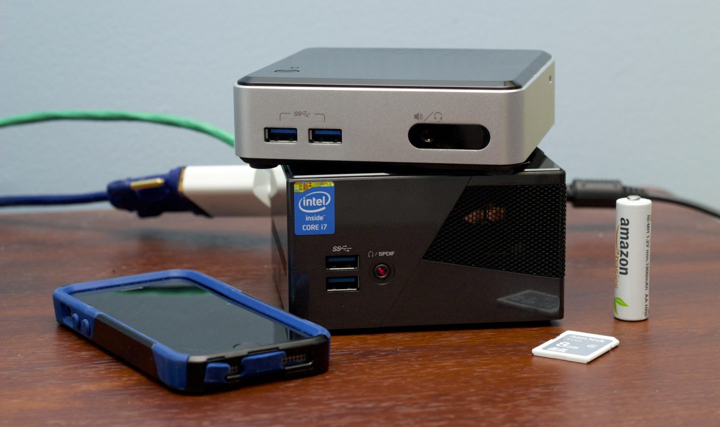 Mini-desktops are a rare bright spot in a shrinking PC industry, says ...