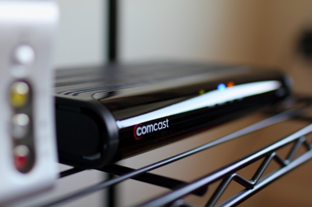 Comcast and Time Warner Cable lost 1.1 million video customers in 2013